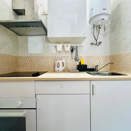 Apartment Sunny With Private Terrace Pool Access *